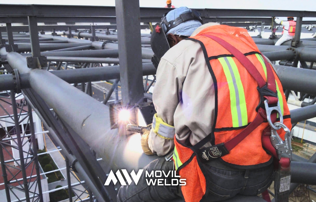Importancia de la seguridad en la fabricación y montaje de estructuras metálicas.